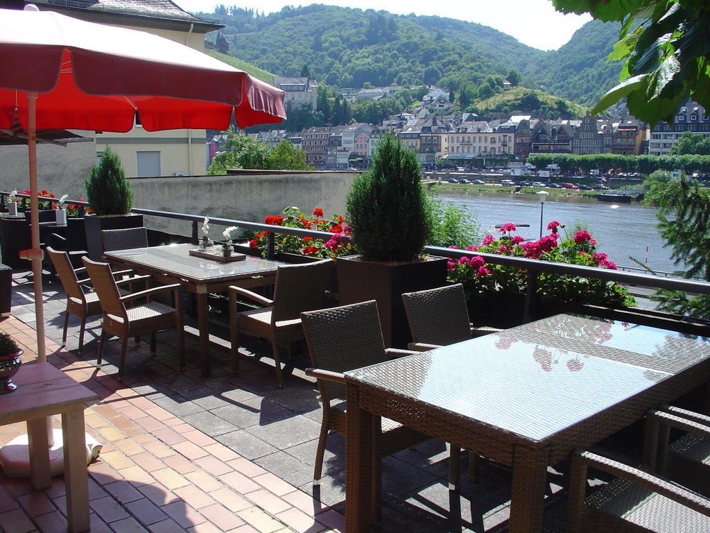 Hotel Haus Mowe Cochem Buitenkant foto