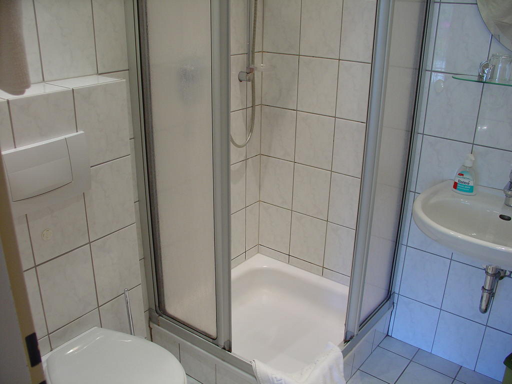 Hotel Haus Mowe Cochem Kamer foto